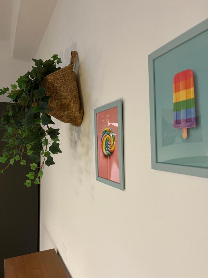 Stylish Apartment 3 Km Away From Duomo - Netflix, Wi-Fi, All Comforts Included Milánó Kültér fotó