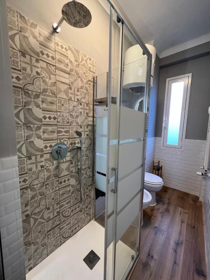 Stylish Apartment 3 Km Away From Duomo - Netflix, Wi-Fi, All Comforts Included Milánó Kültér fotó
